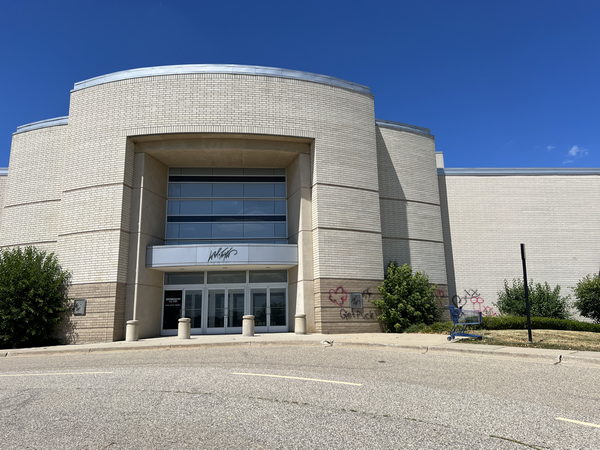 Lakeside Mall - July 22 2022